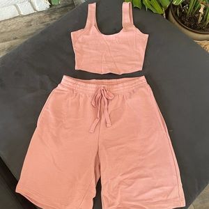New crop top top w/ high waist shorts